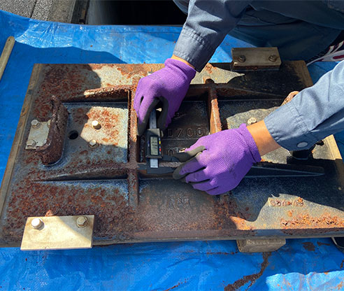 既存鉄蓋の錆の影響による<br>健全度調査､診断